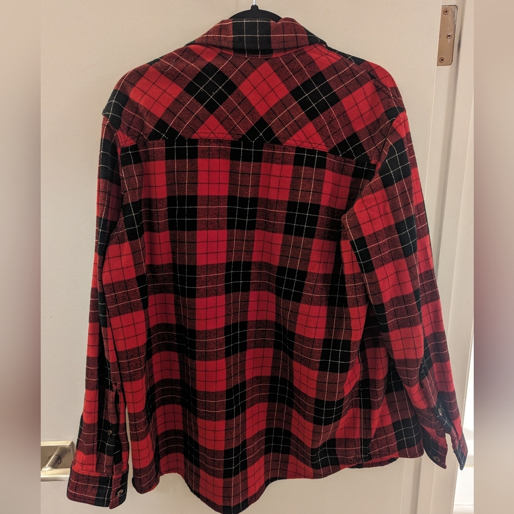 Aritzia TNA Rae button down shacket - Picture 4 of 6